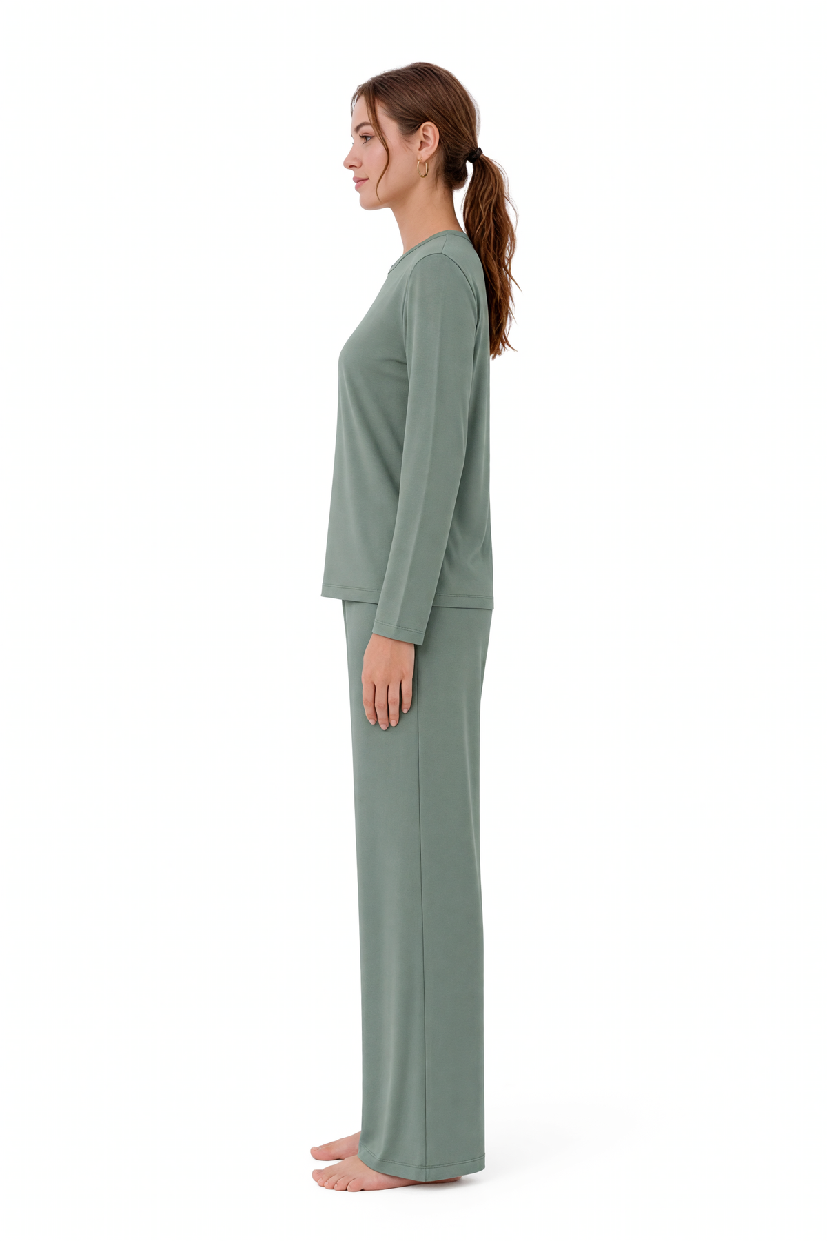 Langer Pyjama aus dickerem Stoff