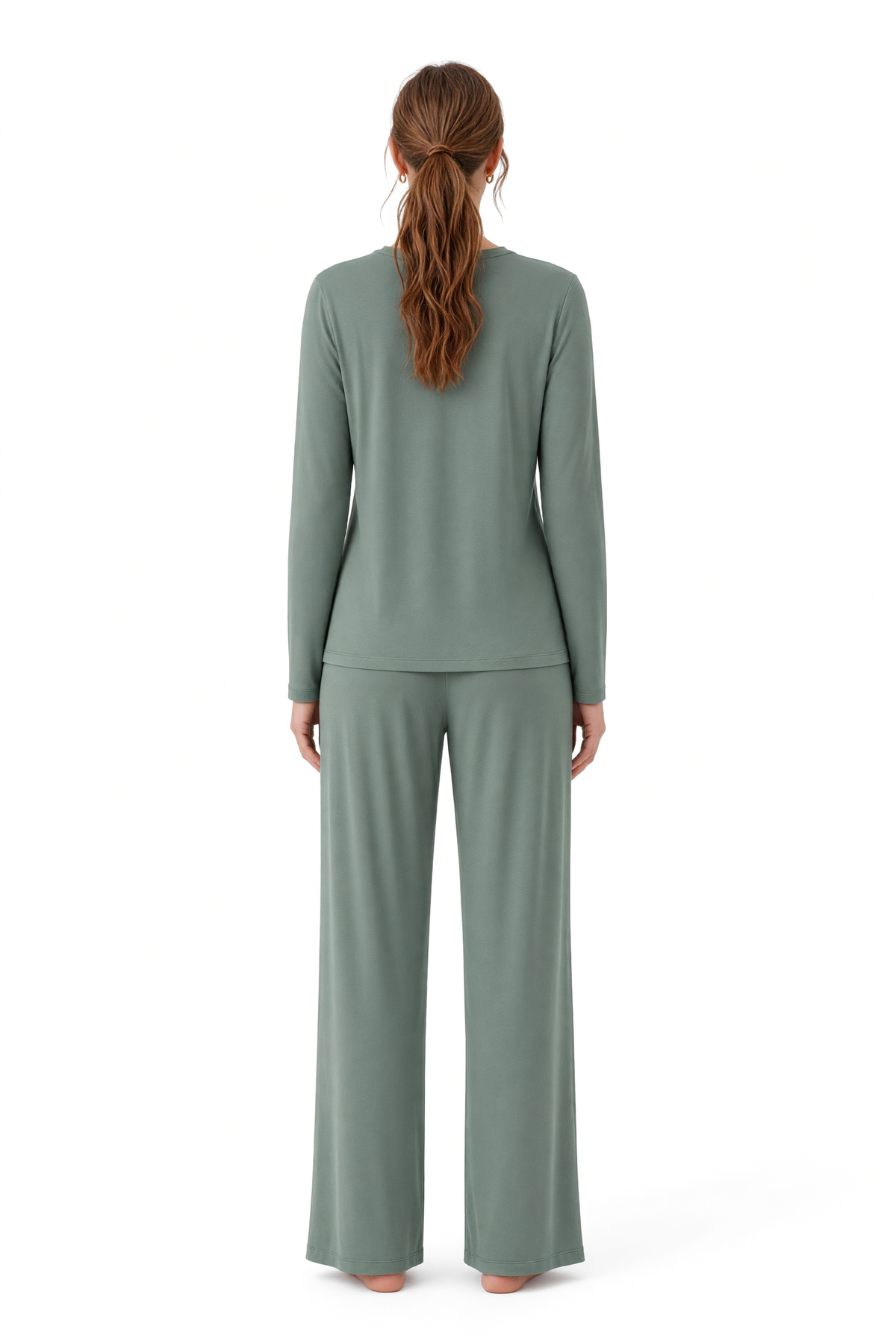 Langer Pyjama aus dickerem Stoff